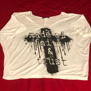 Loose fit- off shoulder top